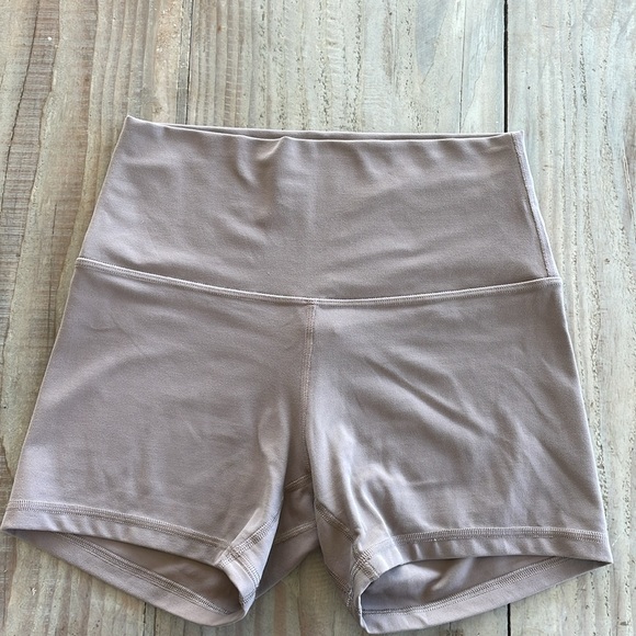 lululemon Align™ High-Rise Short 4" - Picture 4 of 5